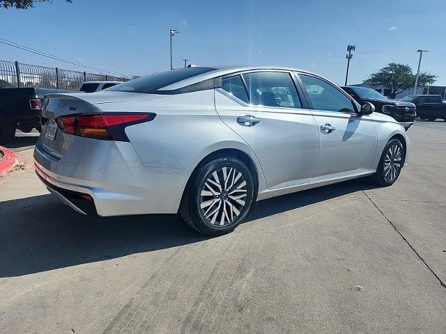 Used 2023 Nissan Altima 2.5 SV image 3
