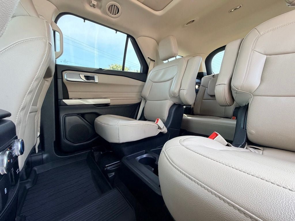 Certified 2021 Ford Explorer Limited w/ Equipment Group 301A RWD image 13
