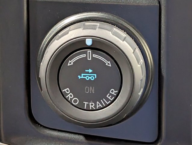 Certified 2025 Ford F350 Lariat w/ Lariat Ultimate Package AWD/4WD image 7