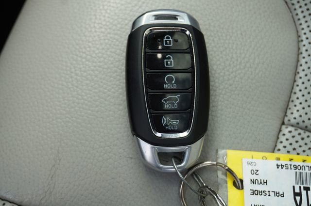 Used 2020 Hyundai Palisade SEL w/ Premium Package FWD image 19