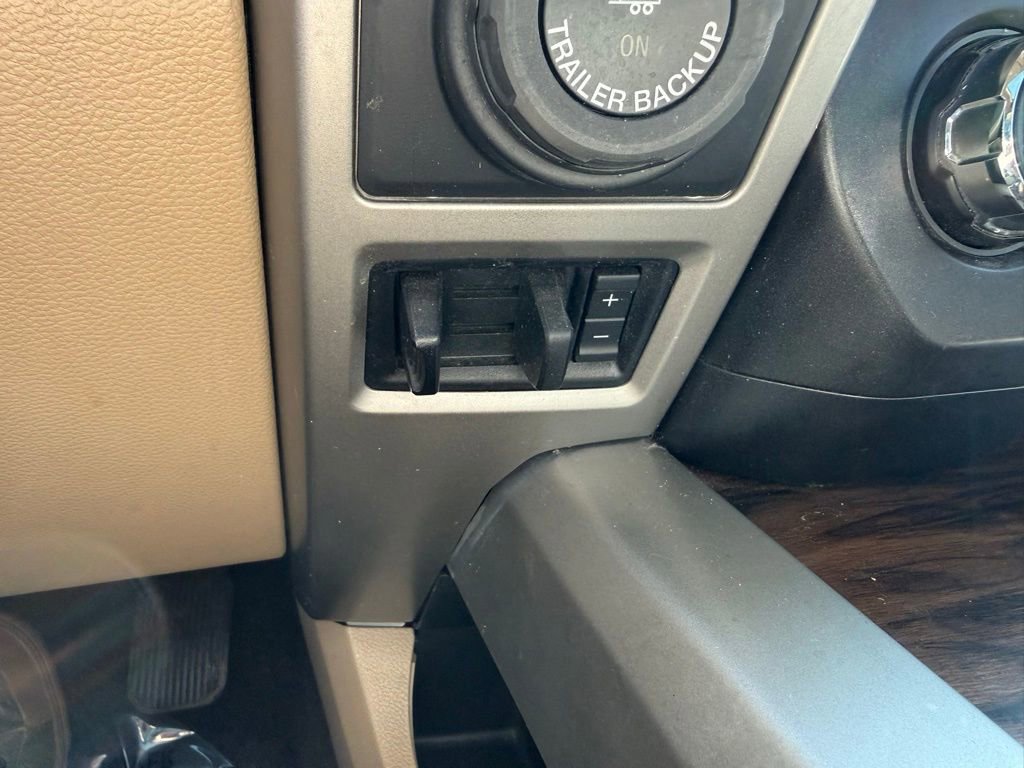 Certified 2018 Ford F150 Lariat image 24