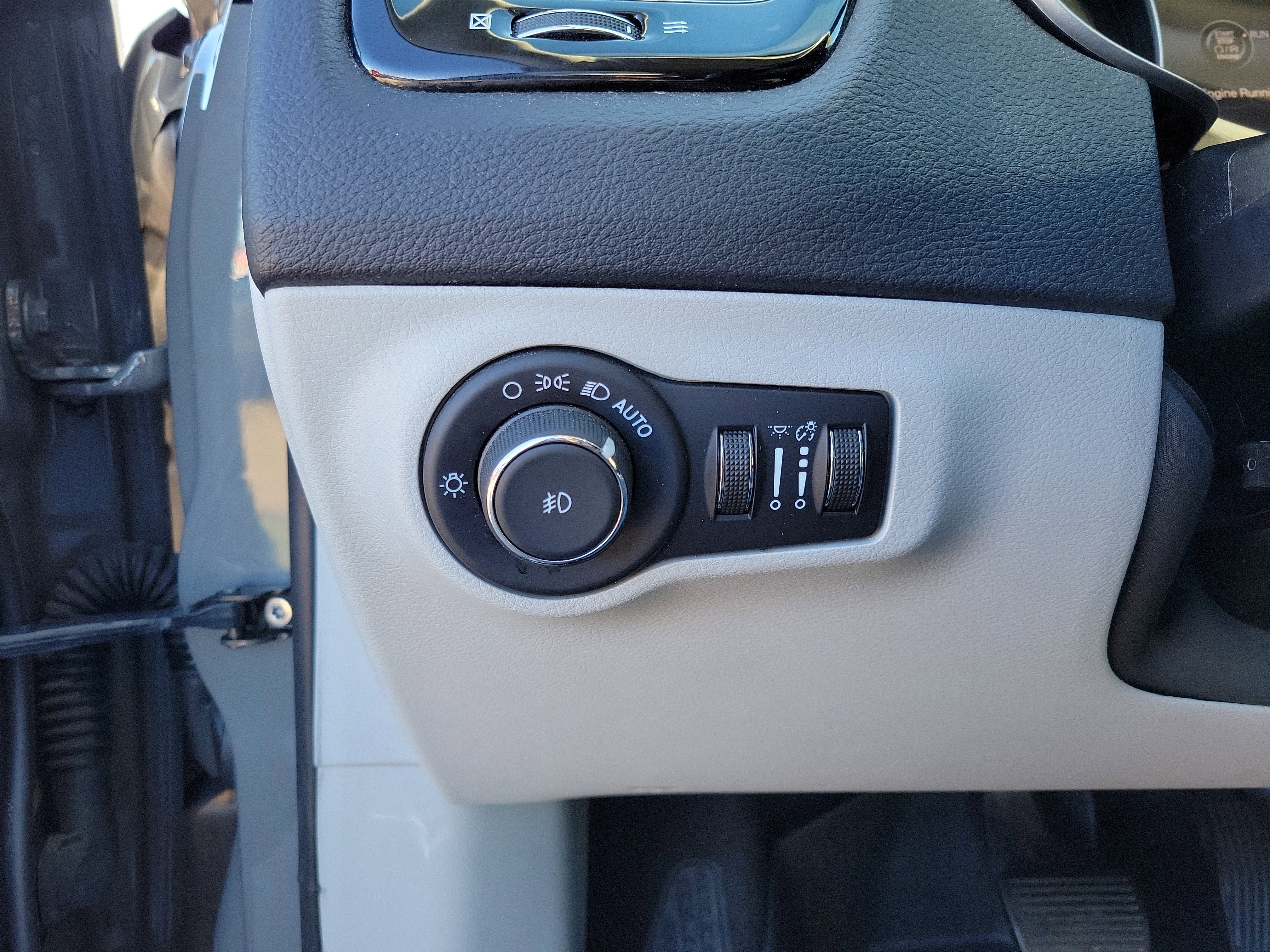 Used 2021 Jeep Compass Limited w/ Sun and Sound Group image 10