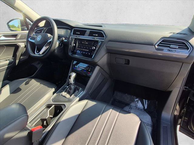 Used 2024 Volkswagen Tiguan SE FWD image 18