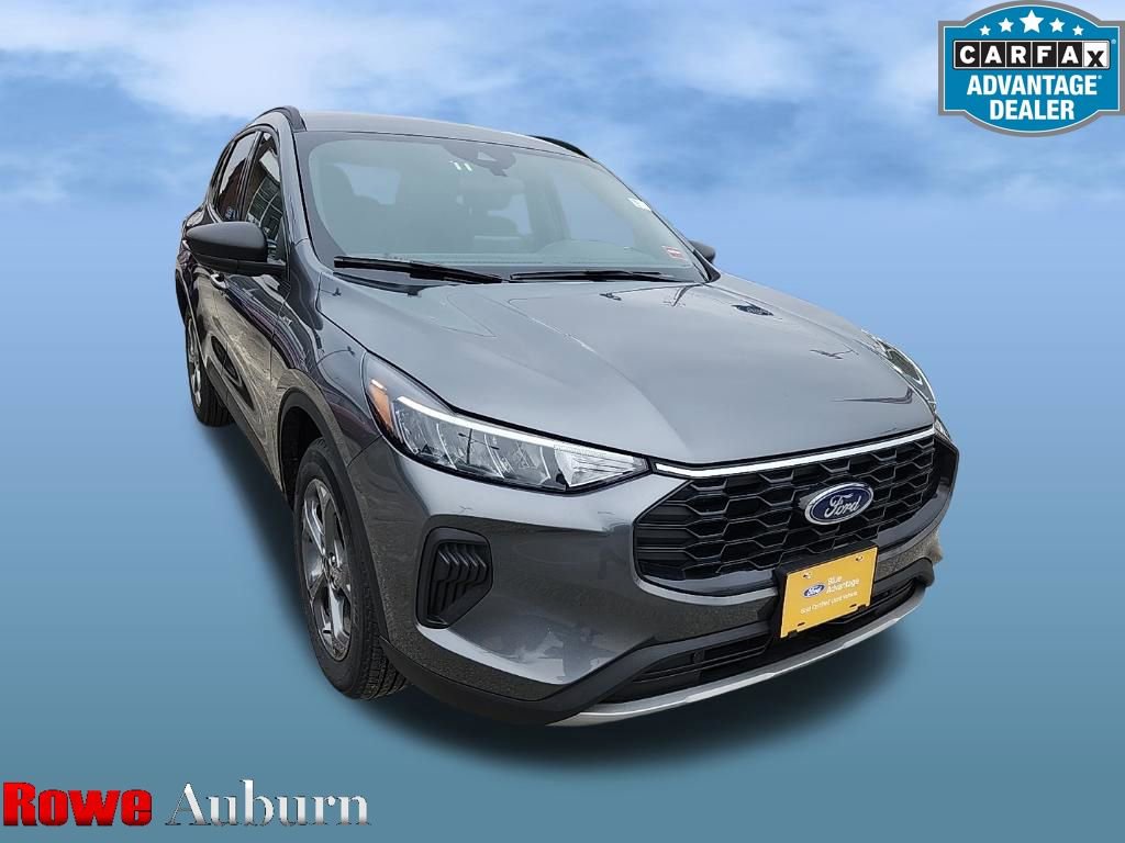 Certified 2025 Ford Escape ST-Line AWD/4WD image 1