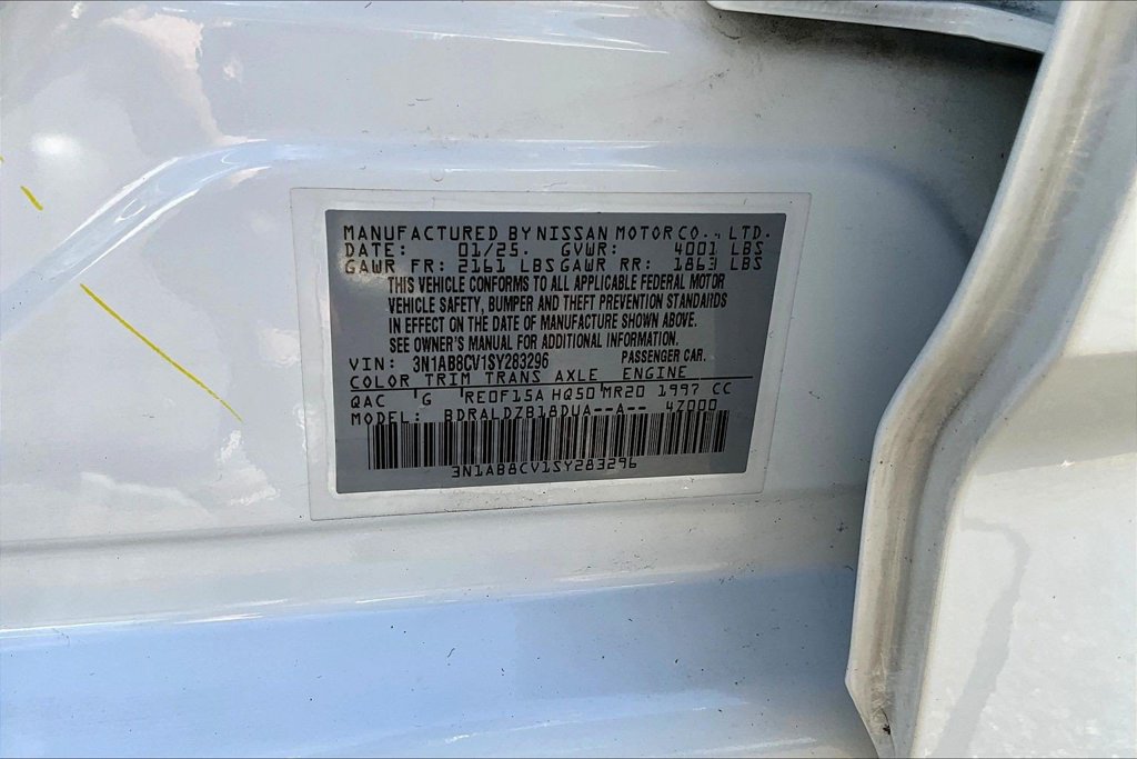 Used 2025 Nissan Sentra SV FWD image 21