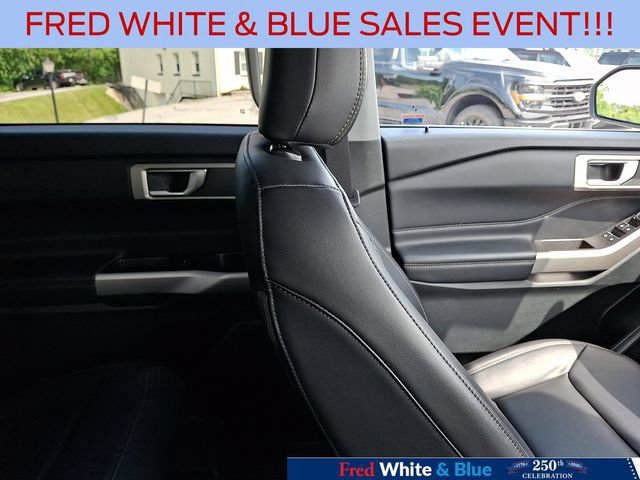 Certified 2023 Ford Explorer XLT w/ Equipment Group 202A AWD/4WD image 13