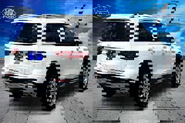 Used 2021 Mercedes-Benz GLB 250 w/ Premium Package image 4