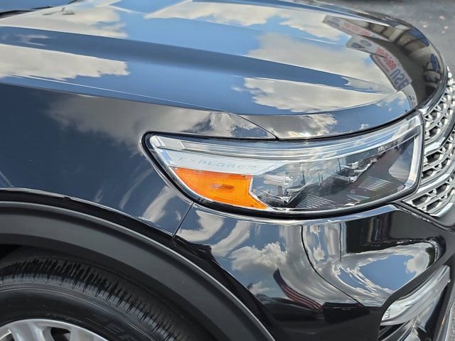 Certified 2023 Ford Explorer Limited w/ Limited Technology Package image 9