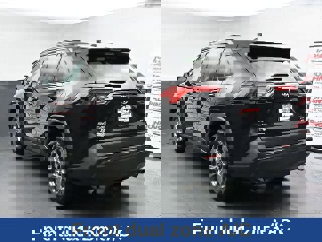 Used 2023 Toyota RAV4 XLE AWD/4WD image 8