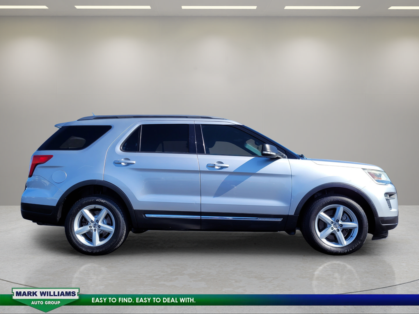 Certified 2019 Ford Explorer XLT w/ Equipment Group 201A FWD image 2