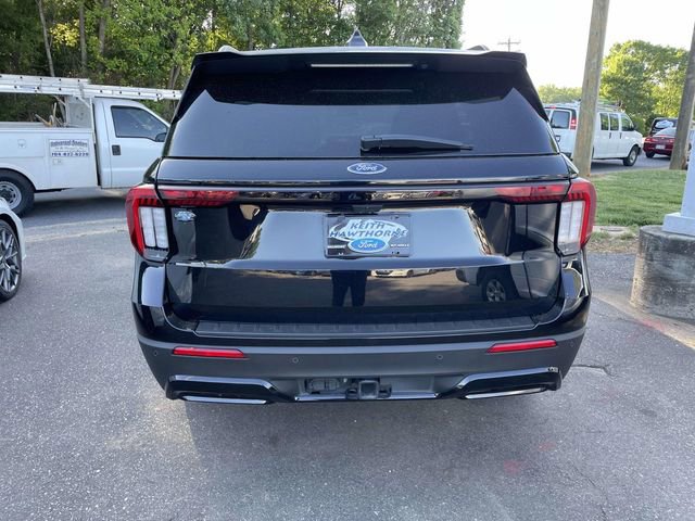 Certified 2025 Ford Explorer ST-Line w/ Premium Package RWD image 3