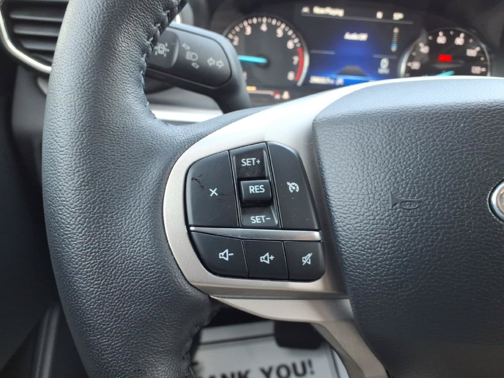 Certified 2023 Ford Explorer XLT w/ Equipment Group 202A AWD/4WD image 17
