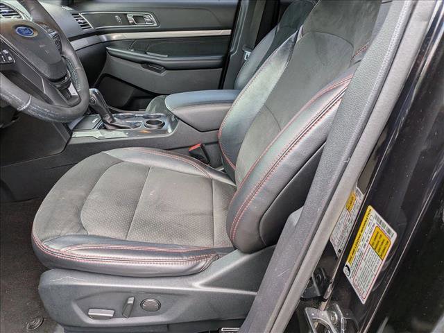 Certified 2019 Ford Explorer XLT w/ Equipment Group 202A FWD image 15