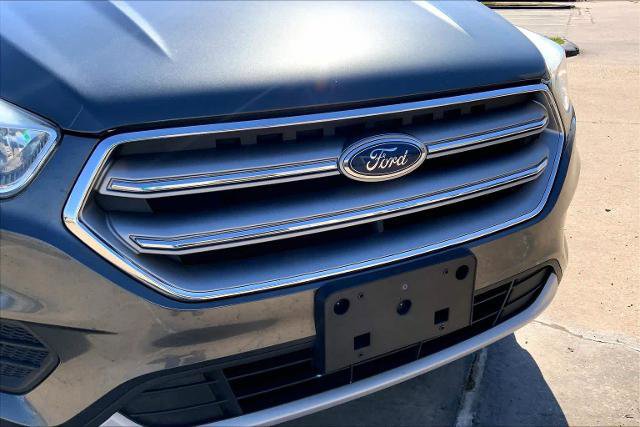 Certified 2017 Ford Escape SE image 29