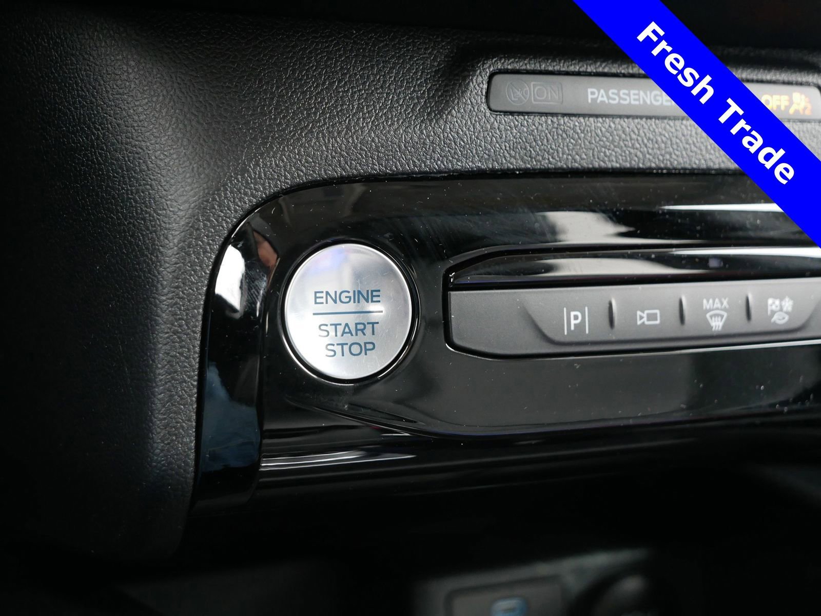 Certified 2023 Ford Escape Platinum image 28