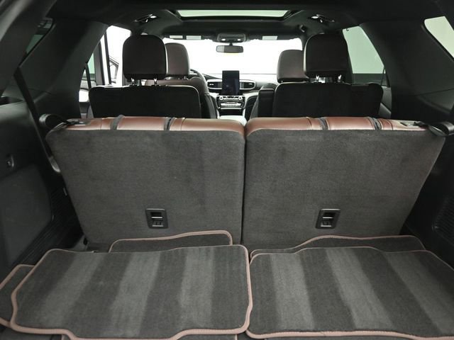 Certified 2023 Ford Explorer Platinum w/ Technology Package image 40