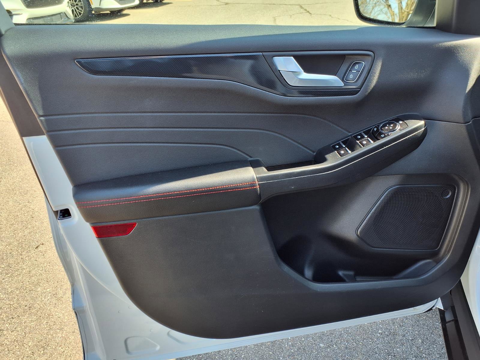 Certified 2023 Ford Escape ST-Line image 17