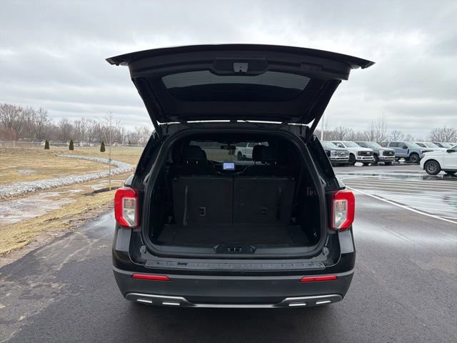 Certified 2020 Ford Explorer XLT w/ Equipment Group 202A image 12
