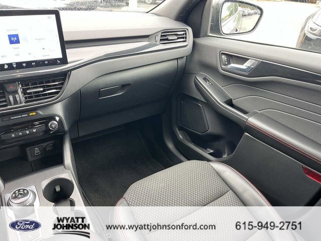 Certified 2024 Ford Escape ST-Line w/ Tech Pack #1 AWD/4WD image 15