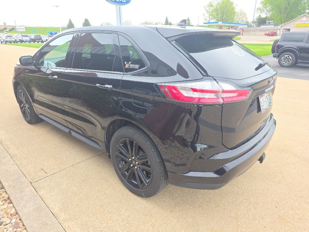 Certified 2023 Ford Edge ST-Line w/ Class II Trailer Tow Package AWD/4WD image 2