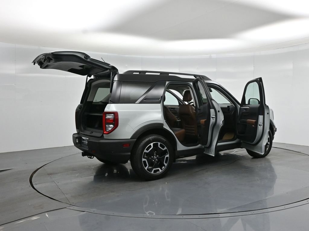 Certified 2022 Ford Bronco Sport Outer Banks w/ Tech Package AWD/4WD image 6