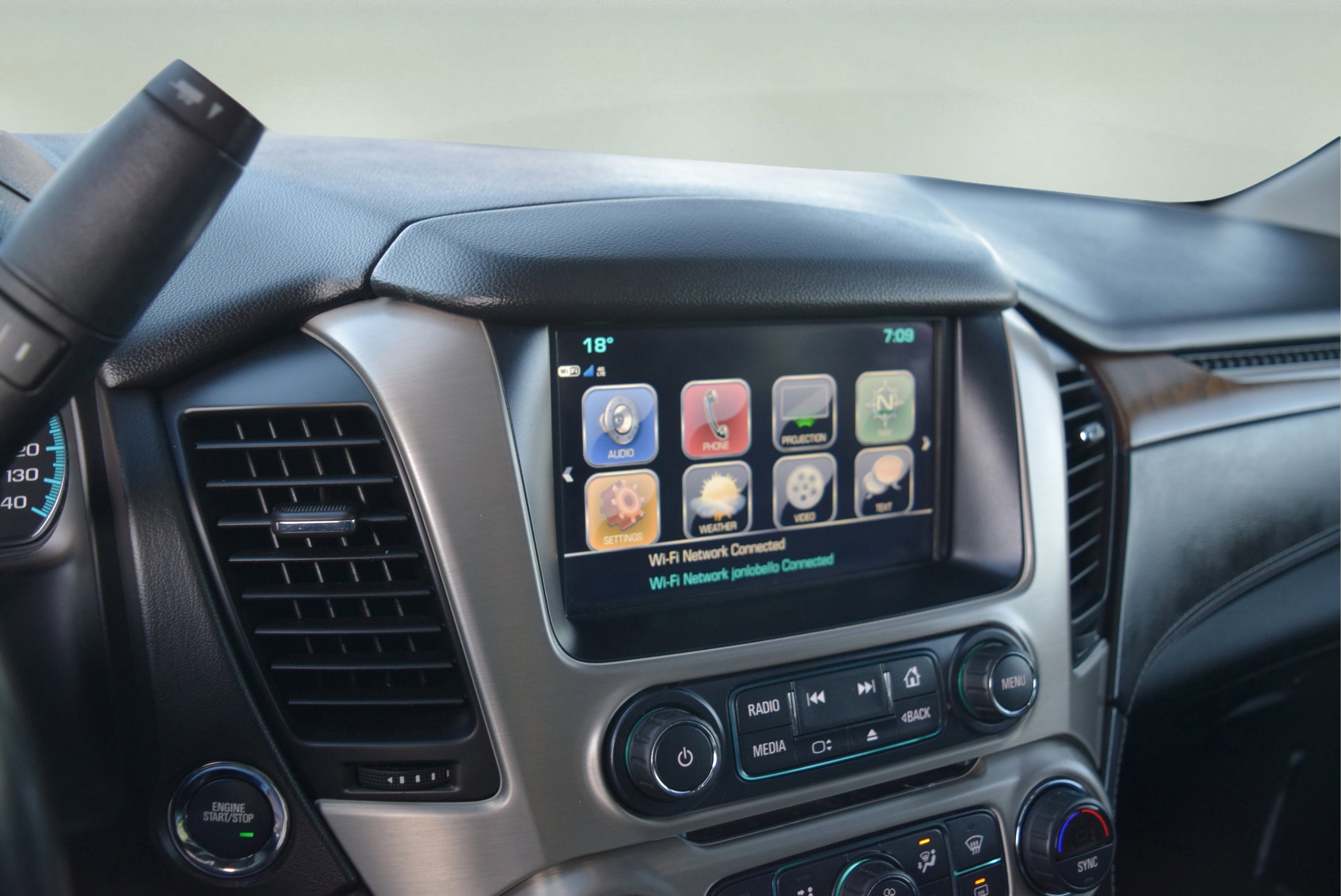 Used 2020 GMC Yukon XL Denali w/ Denali Ultimate Package image 18