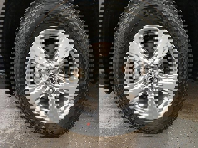 Used 2025 Toyota RAV4 XLE image 27