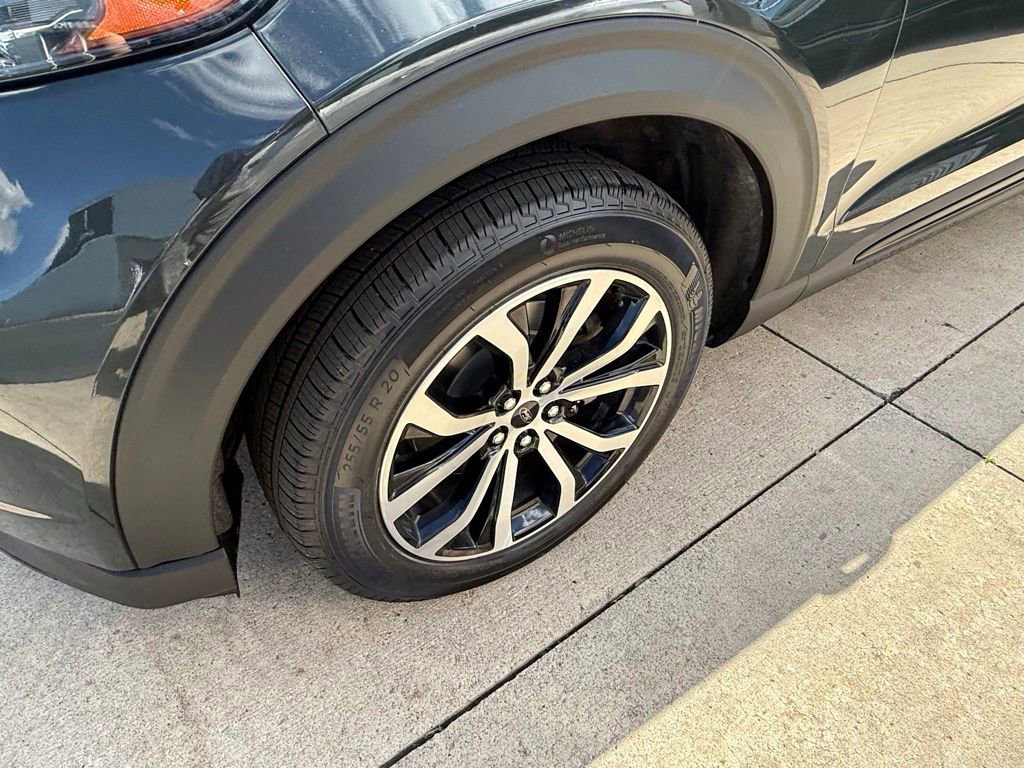 Certified 2022 Ford Explorer ST-Line AWD/4WD image 6