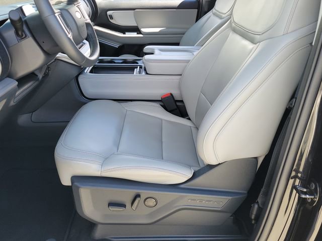 Certified 2025 Ford Expedition Max Active AWD/4WD image 6