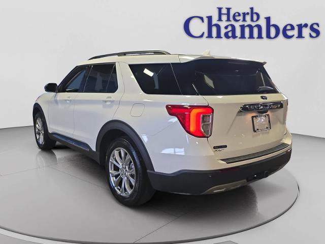 Certified 2023 Ford Explorer XLT w/ Equipment Group 202A AWD/4WD image 3