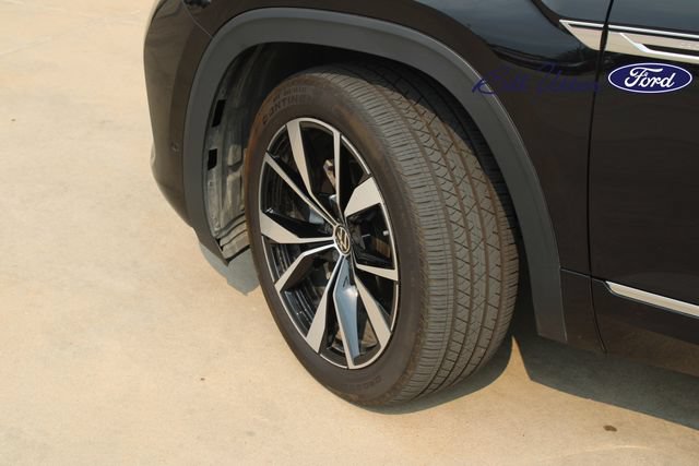 Used 2024 Volkswagen Atlas Cross Sport SEL Premium R-Line AWD/4WD image 9