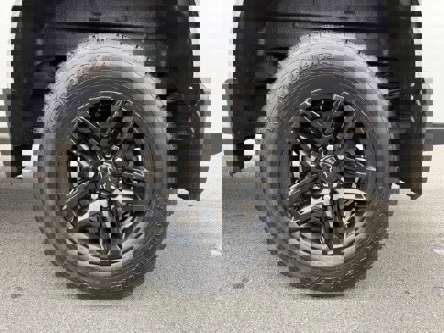 Used 2020 Chevrolet Silverado 1500 Custom Trail Boss w/ Custom Convenience Package image 12