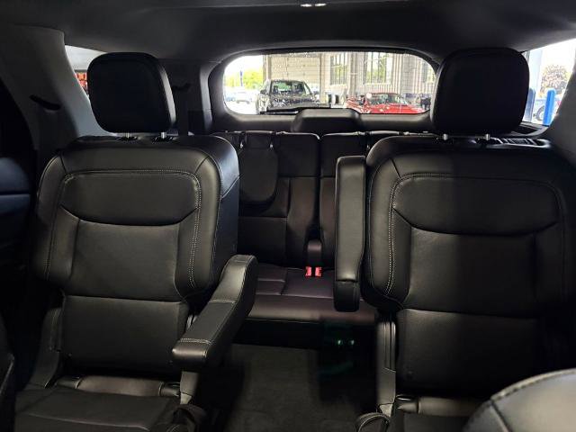 Certified 2023 Ford Explorer Limited w/ Limited Technology Package AWD/4WD image 24