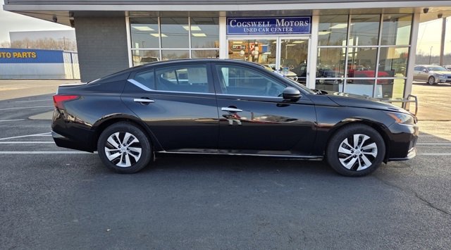 Used 2024 Nissan Altima 2.5 S image 6