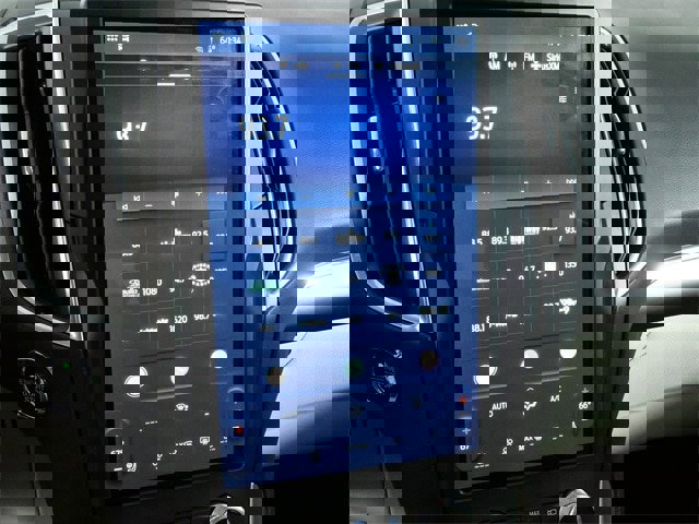 Certified 2024 Ford Edge Titanium image 22