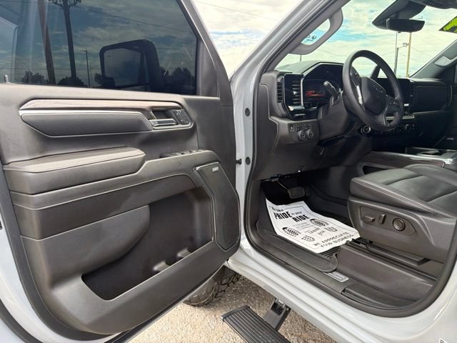 Used 2024 Chevrolet Silverado 2500 LTZ w/ LTZ Plus Package AWD/4WD image 10