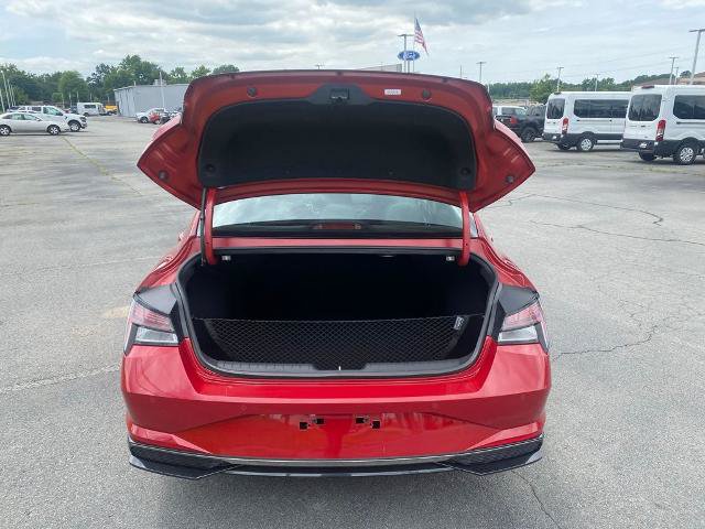 Used 2022 Hyundai Elantra Limited FWD image 9