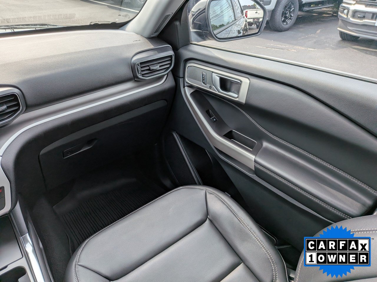 Certified 2023 Ford Explorer XLT w/ Equipment Group 202A AWD/4WD image 21