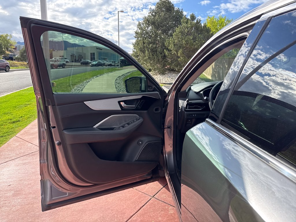 Used 2024 Acura MDX SH-AWD image 11