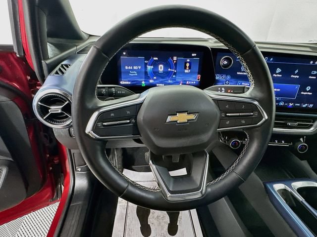 Used 2024 Chevrolet Equinox EV LT FWD image 17