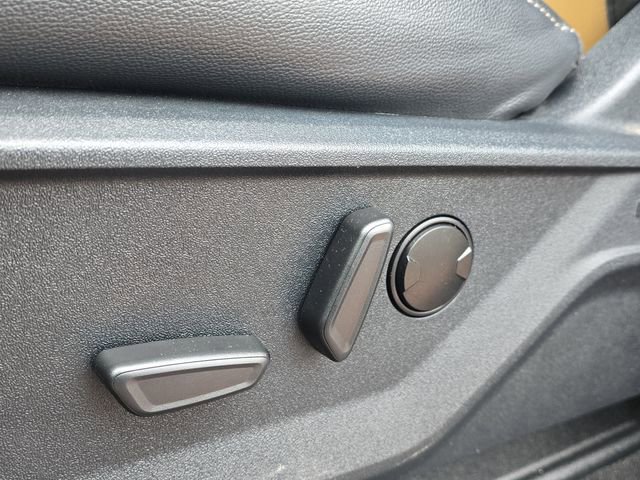 Certified 2025 Ford F350 Lariat w/ Lariat Ultimate Package AWD/4WD image 14