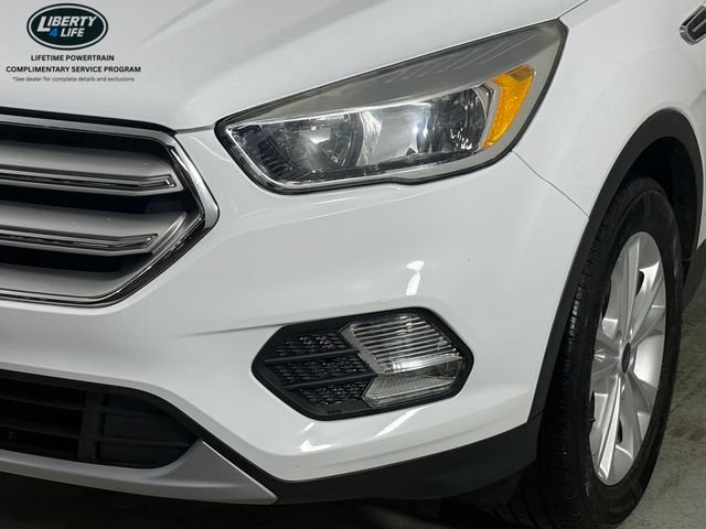 Certified 2018 Ford Escape SE w/ SE Sync 3 Package AWD/4WD image 11