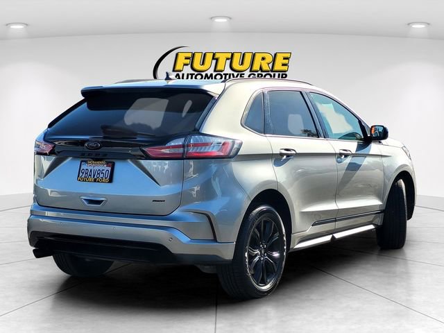 Certified 2022 Ford Edge SE w/ Black Appearance Package AWD/4WD image 4