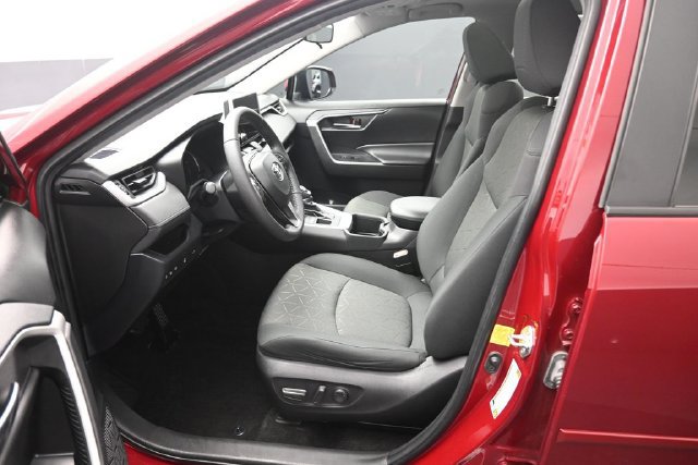 Used 2023 Toyota RAV4 XLE w/ Convenience Package AWD/4WD image 10