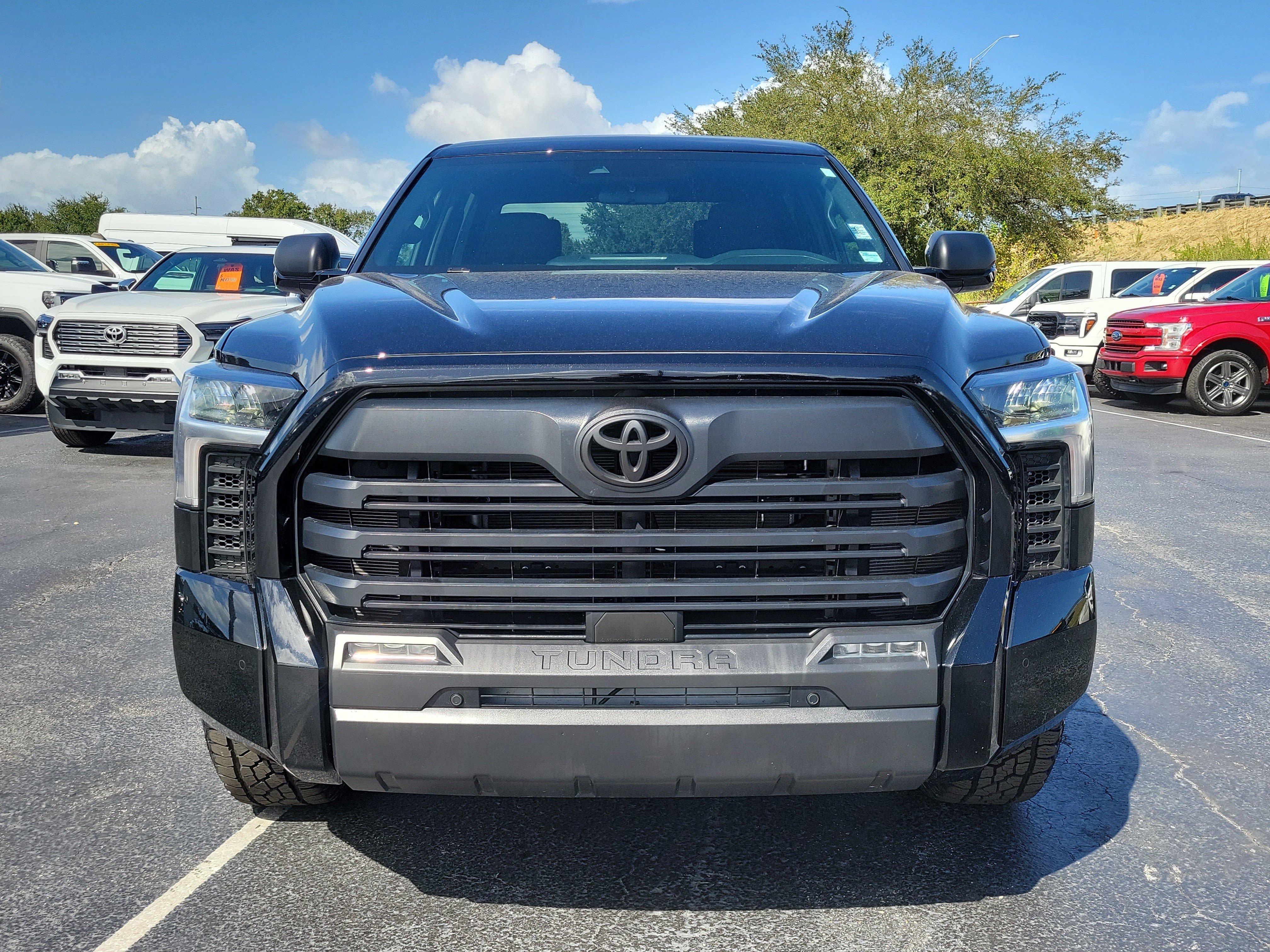 Used 2026 Toyota Tundra SR5 w/ SR5 Convenience Package AWD/4WD image 2