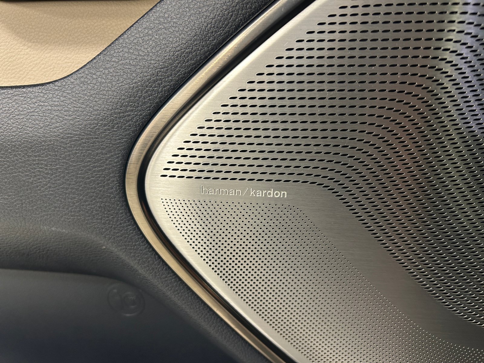 Used 2019 RAM 1500 Limited AWD/4WD image 19