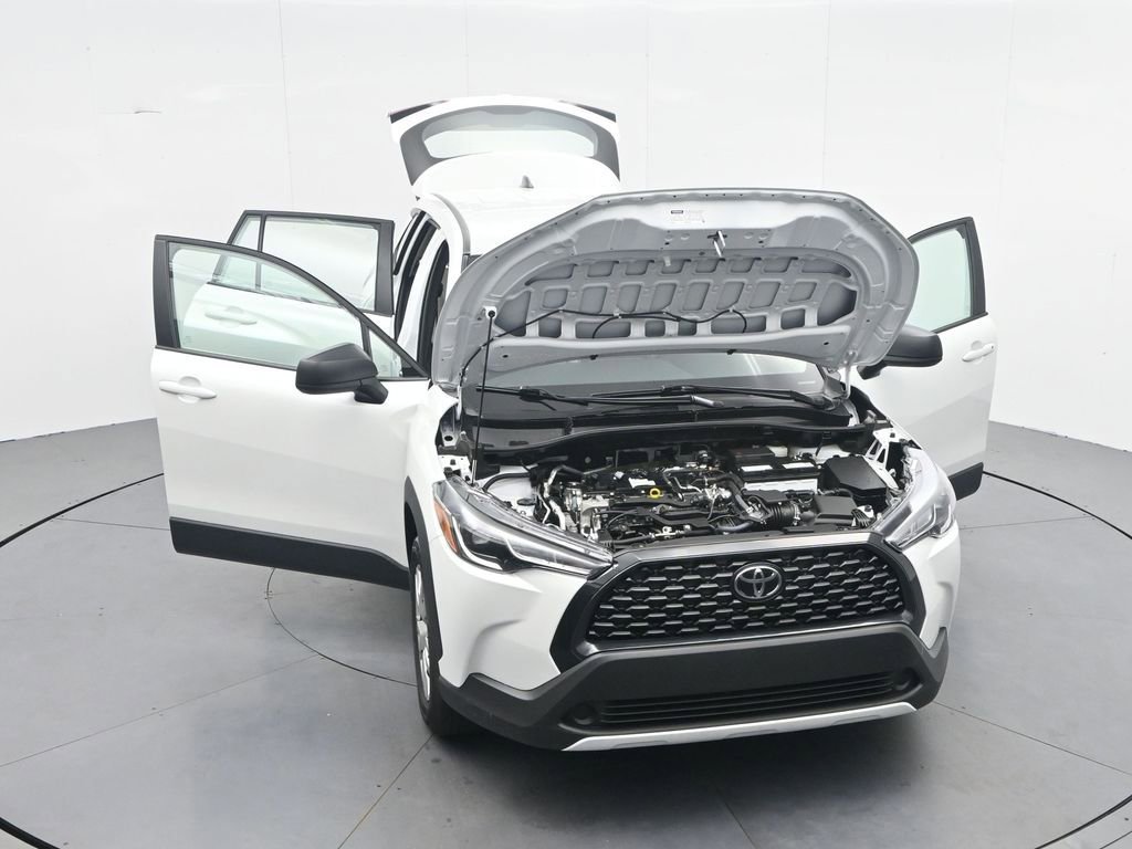 Used 2025 Toyota Corolla Cross L FWD image 40