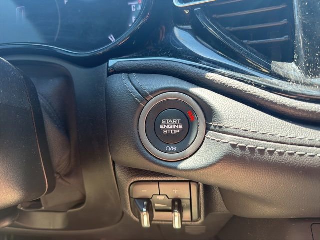 Used 2022 Dodge Durango SXT w/ Blacktop Package AWD/4WD image 39