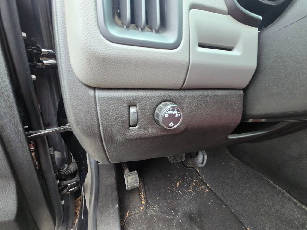 Used 2022 Chevrolet Colorado W/T w/ WT Convenience Package image 12