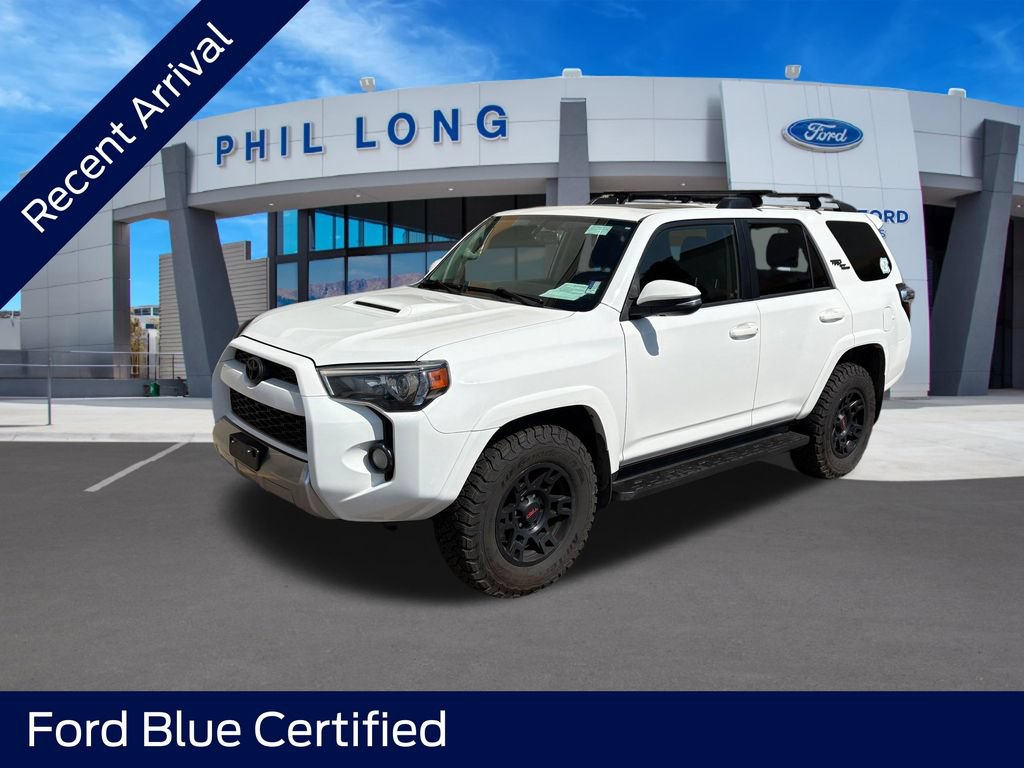 Used 2018 Toyota 4Runner SR5 AWD/4WD image 1